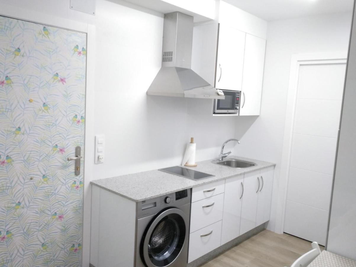 Apartamentos Poniente ビラノーバ・デ・アロウサ エクステリア 写真